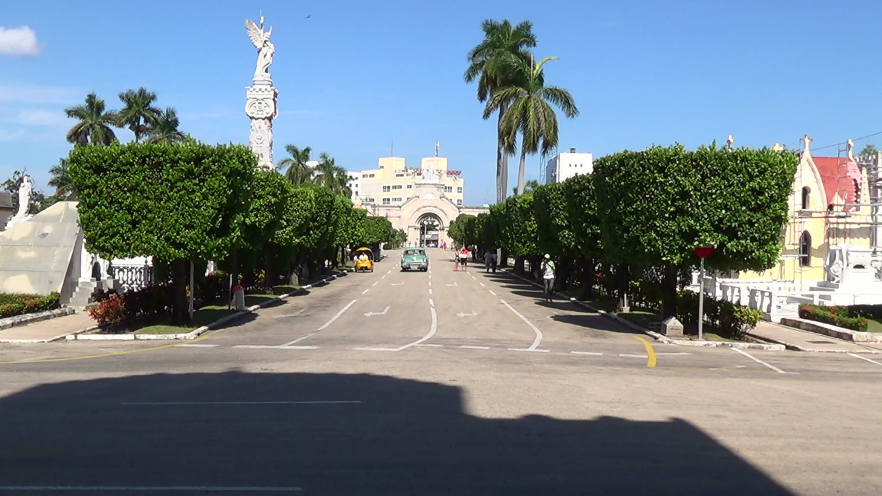 80800s_cemet_pan_li-re_filmstill2