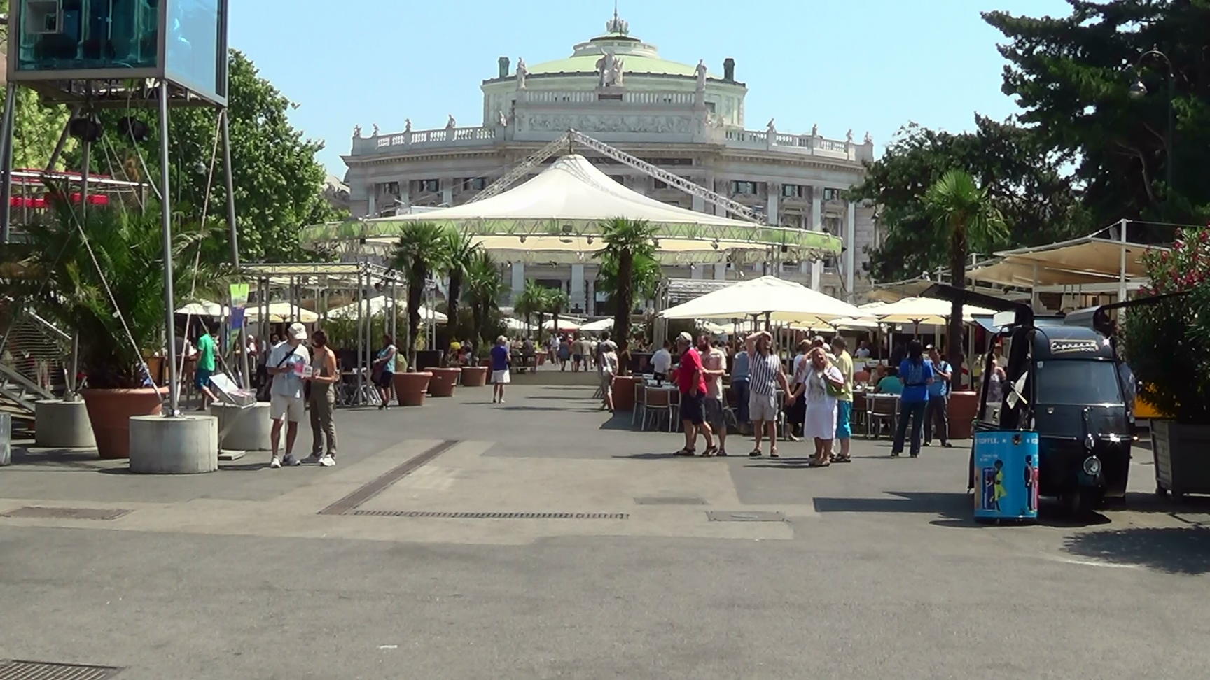 21847s_burg_mitte_mittag_filmstill2