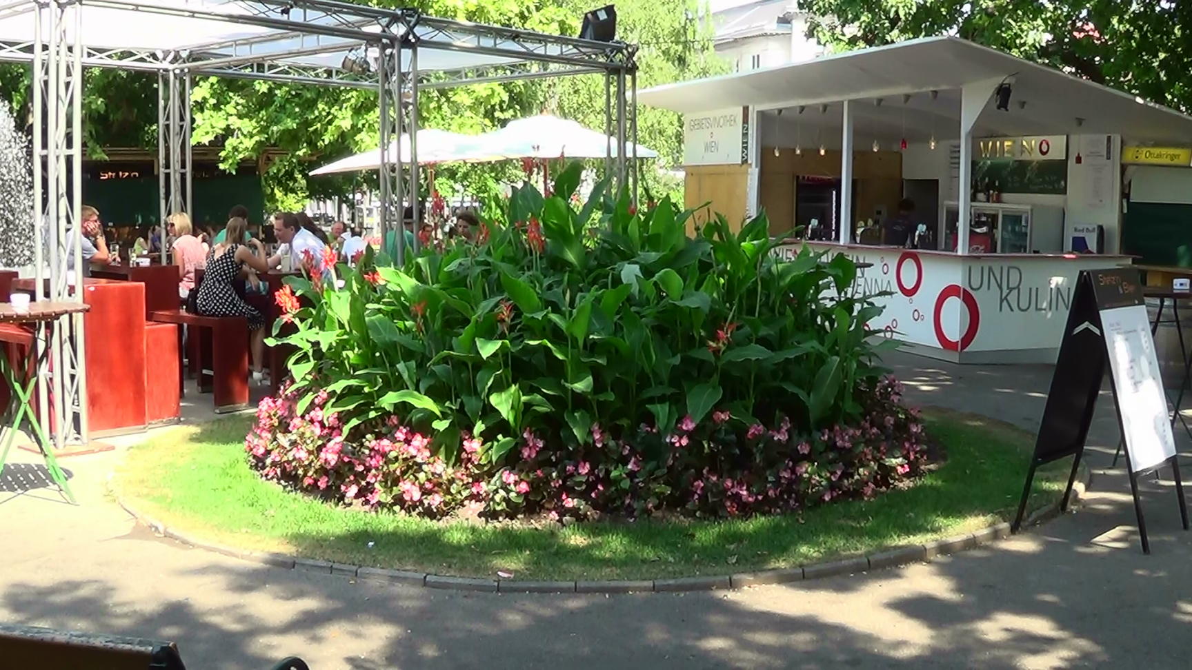 RHP3_40031s_blumen_mittags_filmstill