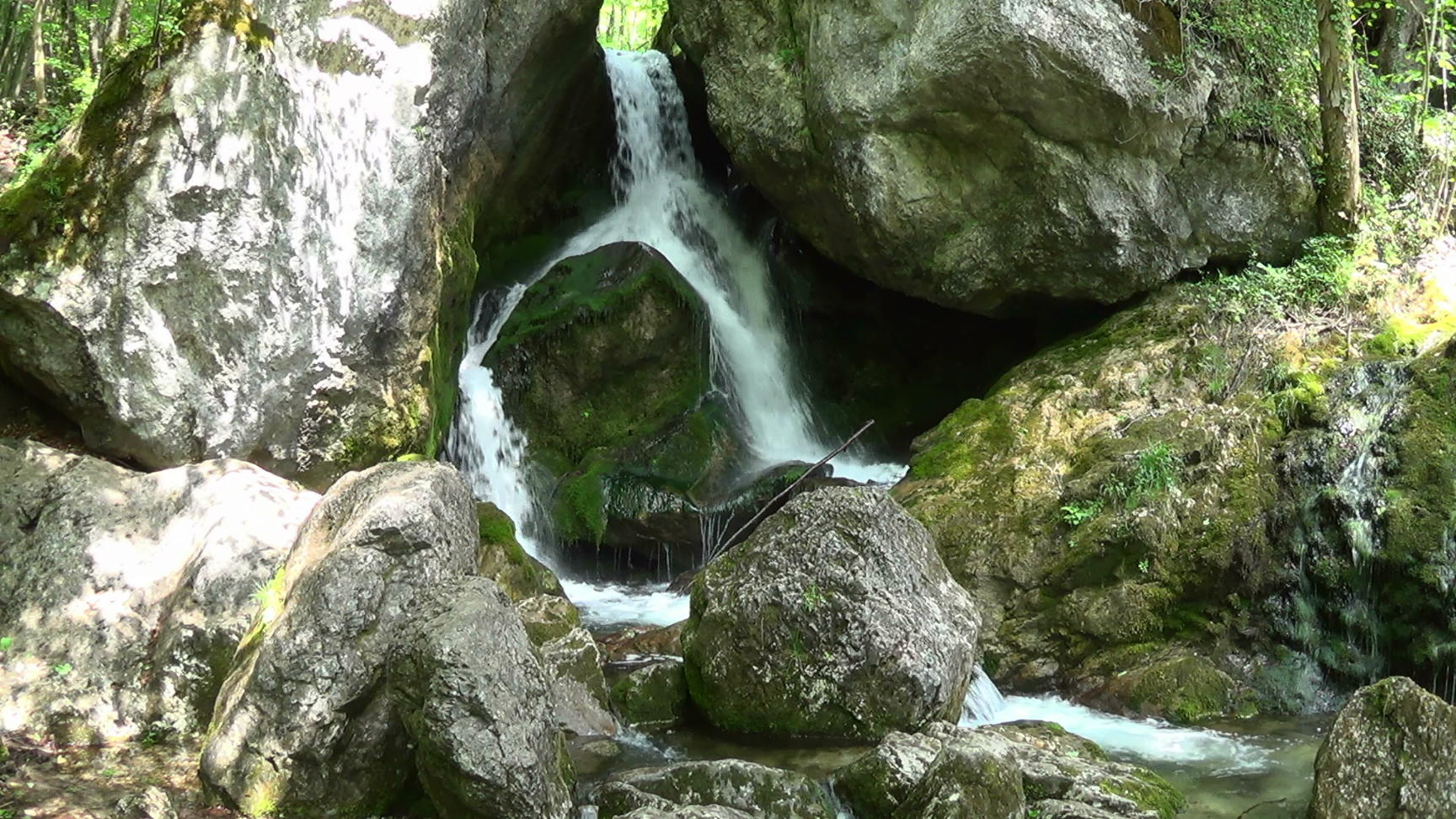 05243s_brook_filmstill