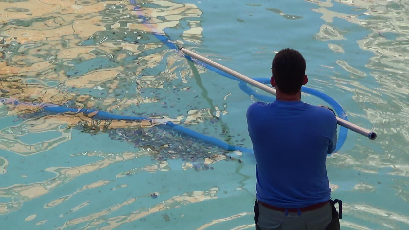 84007s_trevi_money_filmstill2