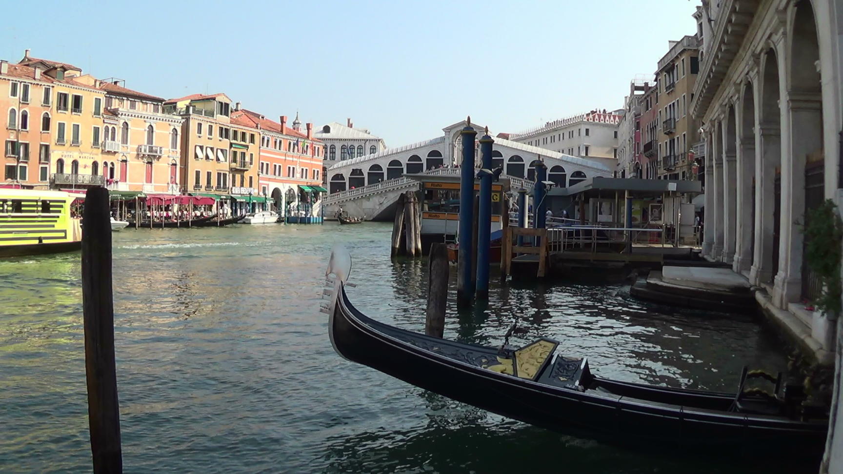 90402s_rialto_filmstill3