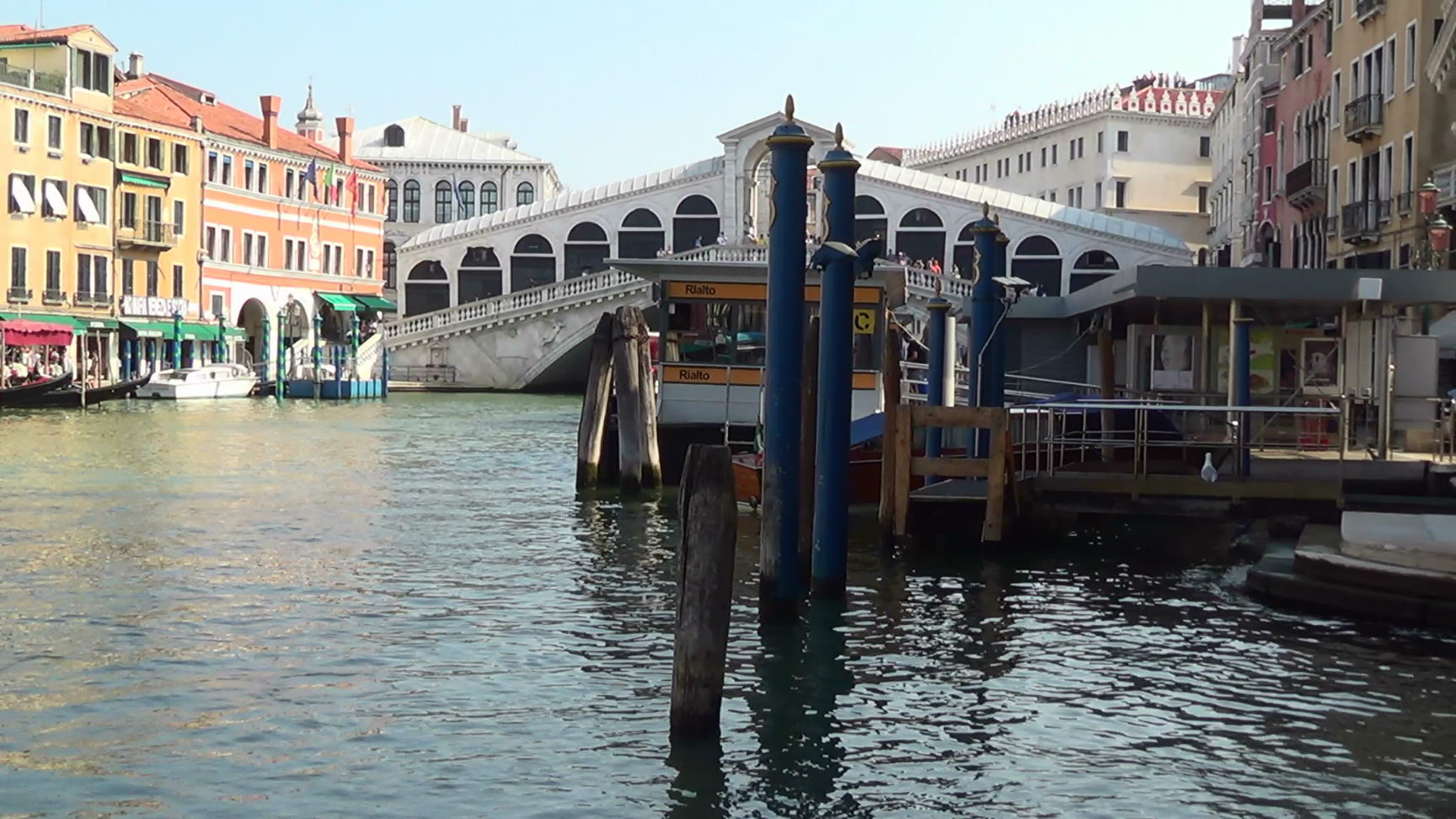 91711s_rialto_zoomout_filmstill4