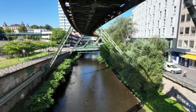 Wuppertal 406236-4 Hochbahn soon