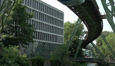 Wuppertal 119955-1 Hochbahn Upright Size soon
