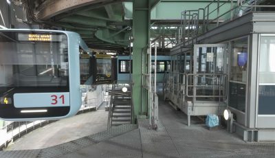 Wuppertal 432113 U-Turn soon