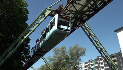 Wuppertal 418836 Schwebebahn soon