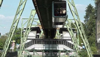 Wuppertal 462151-2 Schwebebahn furt Upright Size soon